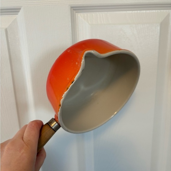 Vintage Le Creuset 18 Volcanic Orange Round Pan Cast Iron Saucepan With … - Picture 4 of 8